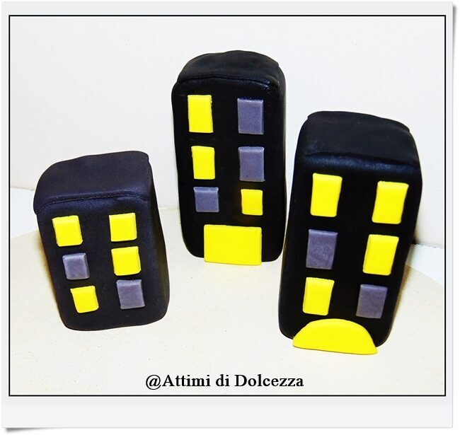 Soggetti batman in pasta di zucchero