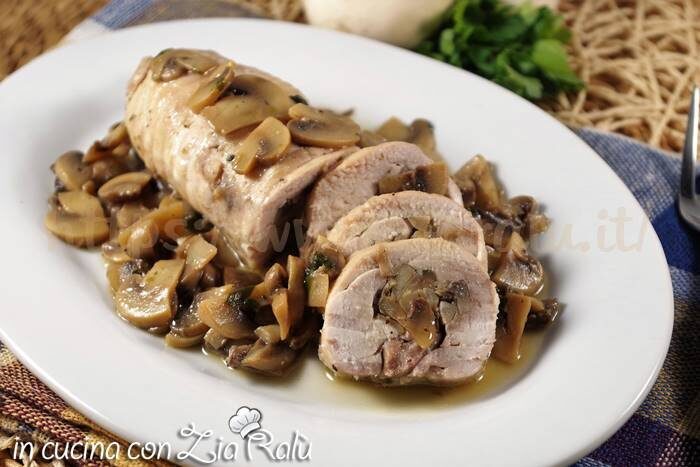 Sovra cosce di pollo ripiene di funghi