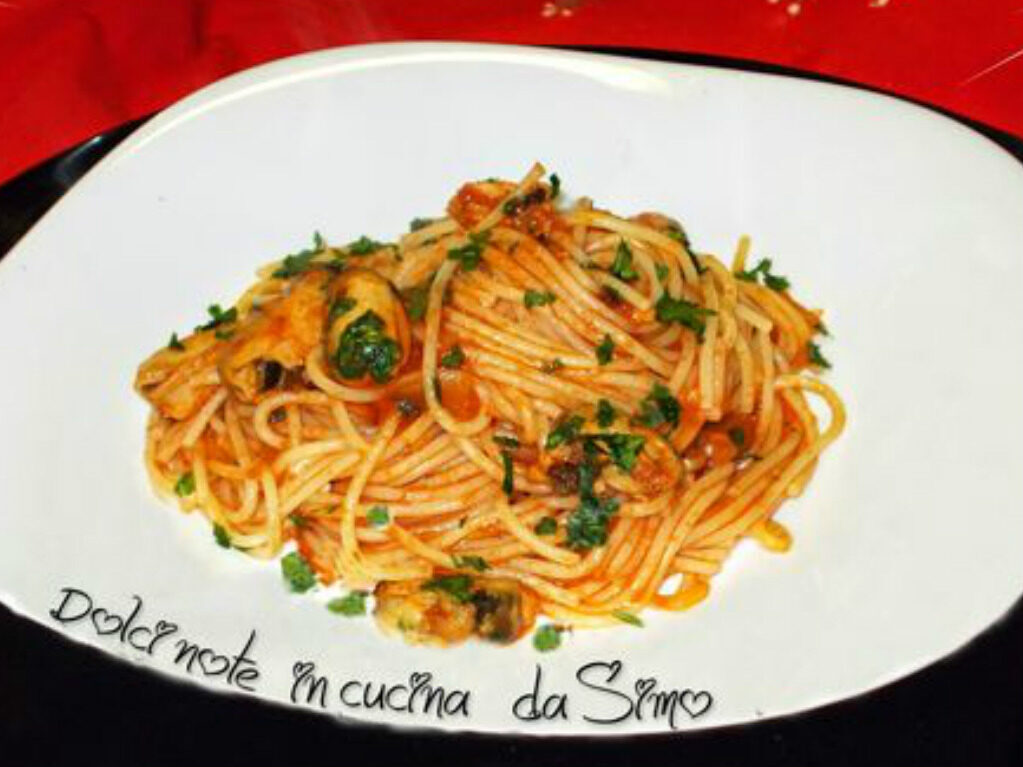 Spaghetti al sugo di cozze