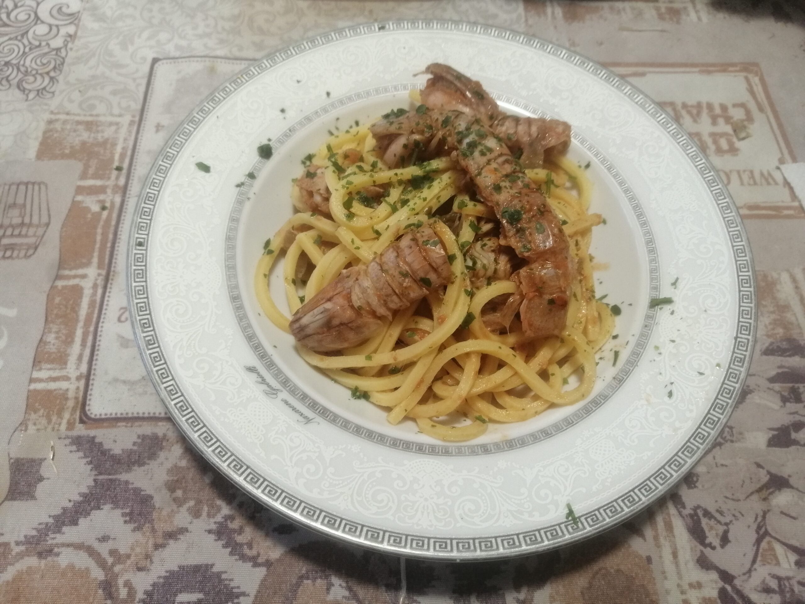 Spaghetti alla chitarra con le canocchie