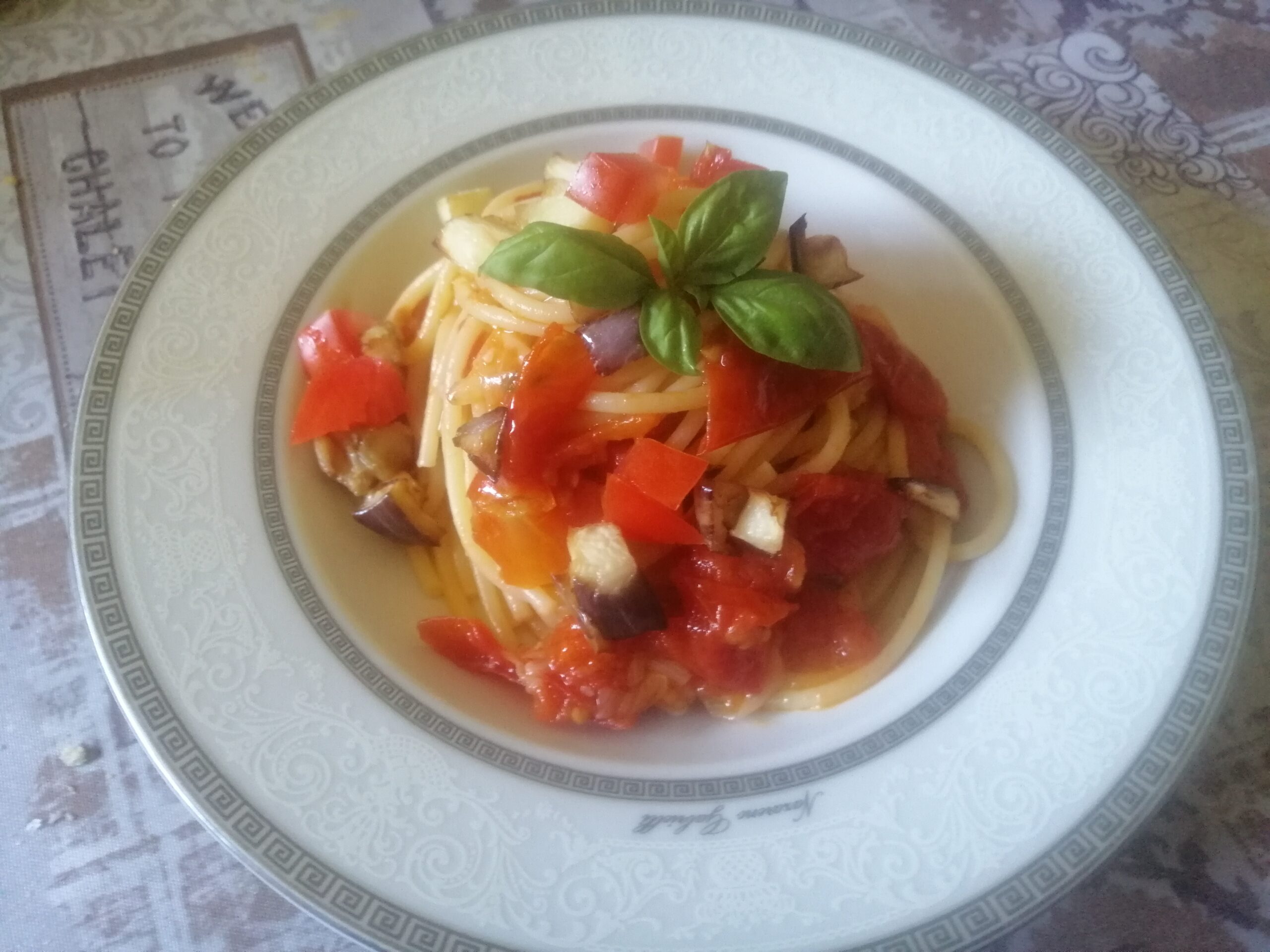 Spaghetti alla norma fuori norma