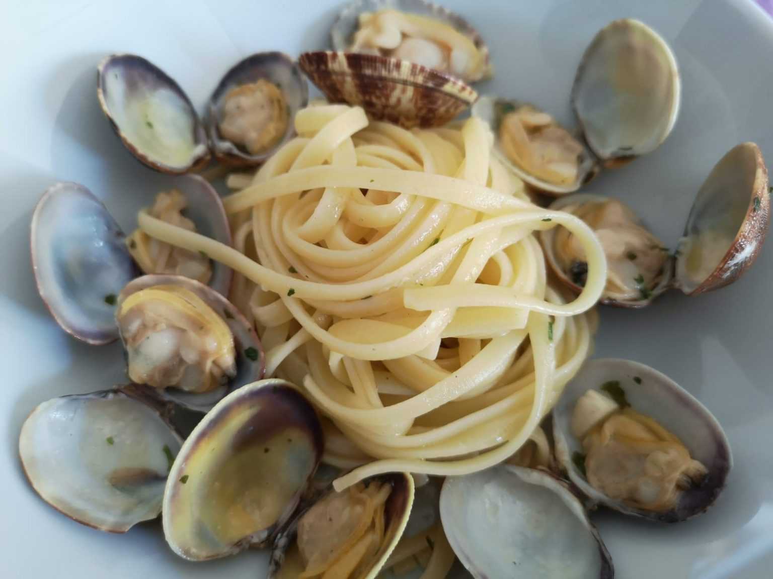 Spaghetti alle vongole fresche