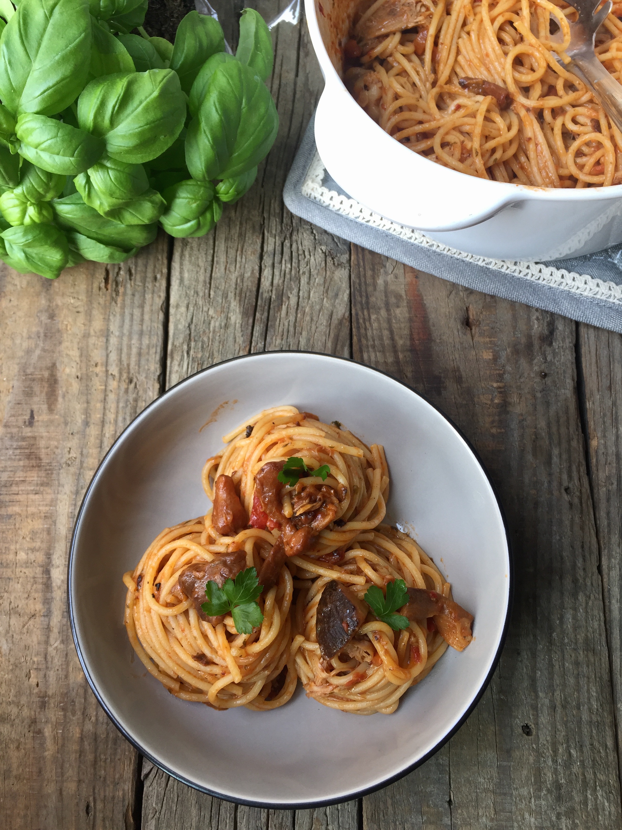 Spaghetti con sughetto di funghi porcini