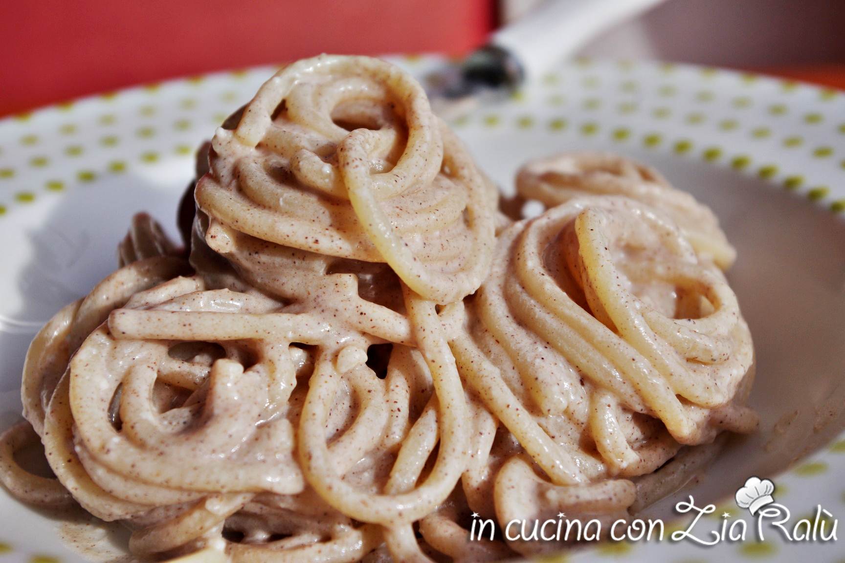 Spaghetti ricotta zucchero e cannella