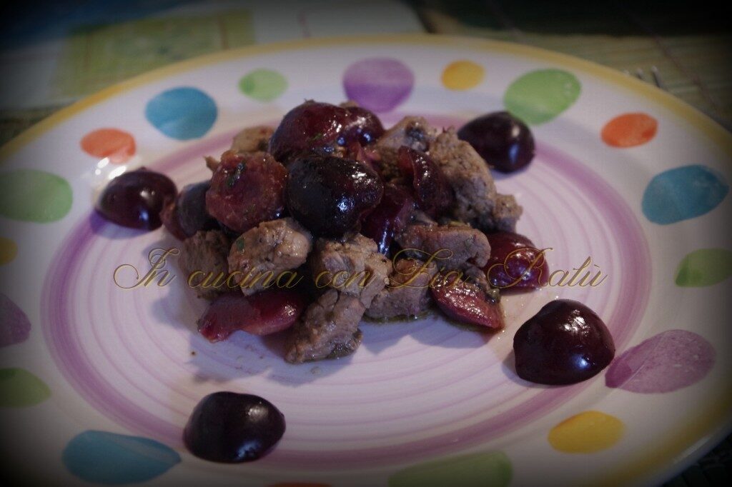 Spezzatino di manzo alle ciliegie
