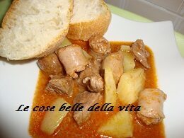 Spezzatino di salsiccia e bocconcini di vitello