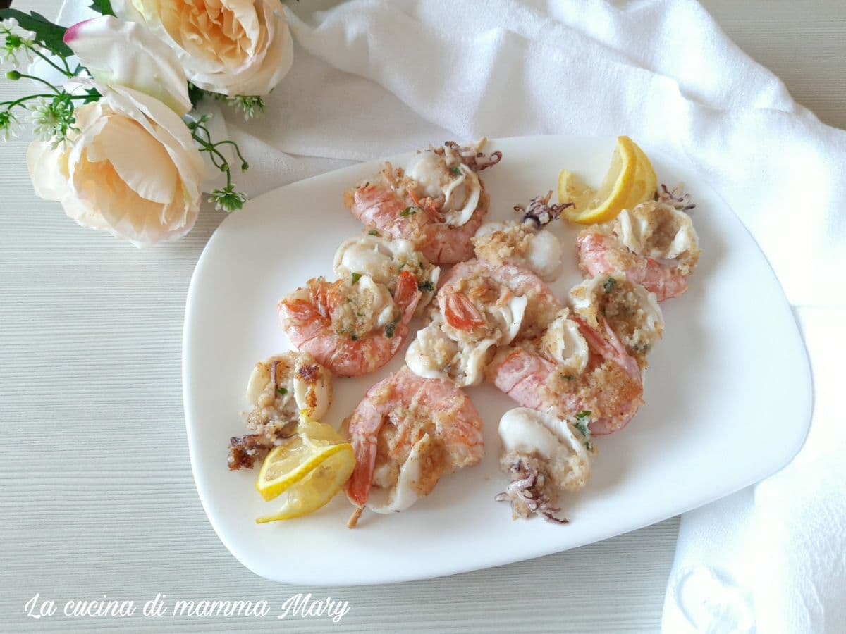 Spiedini di calamari e gamberi