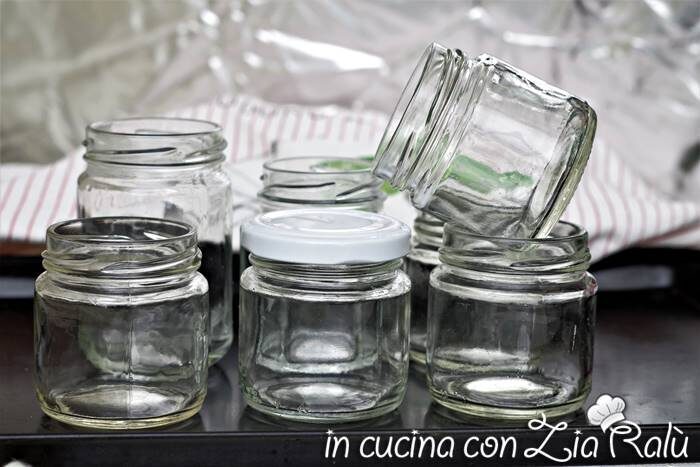 Sterilizzare i vasetti di vetro per le conserve