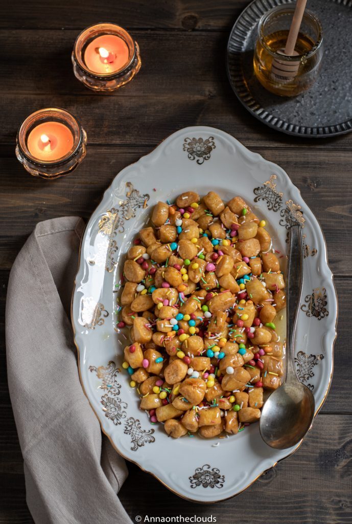 Struffoli di natale: ricetta napoletana