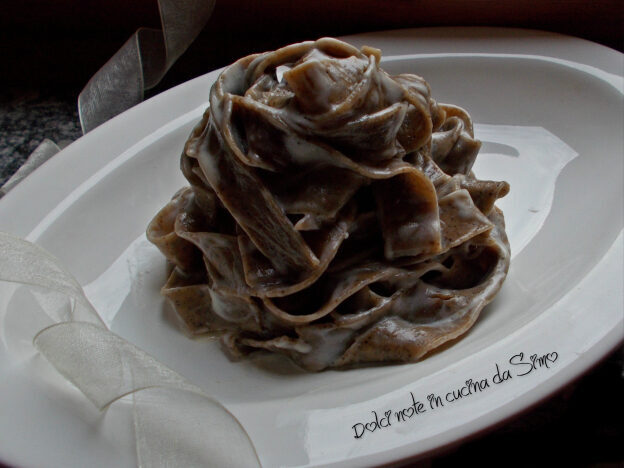 Tagliatelle al caffe’ con crema di formaggi
