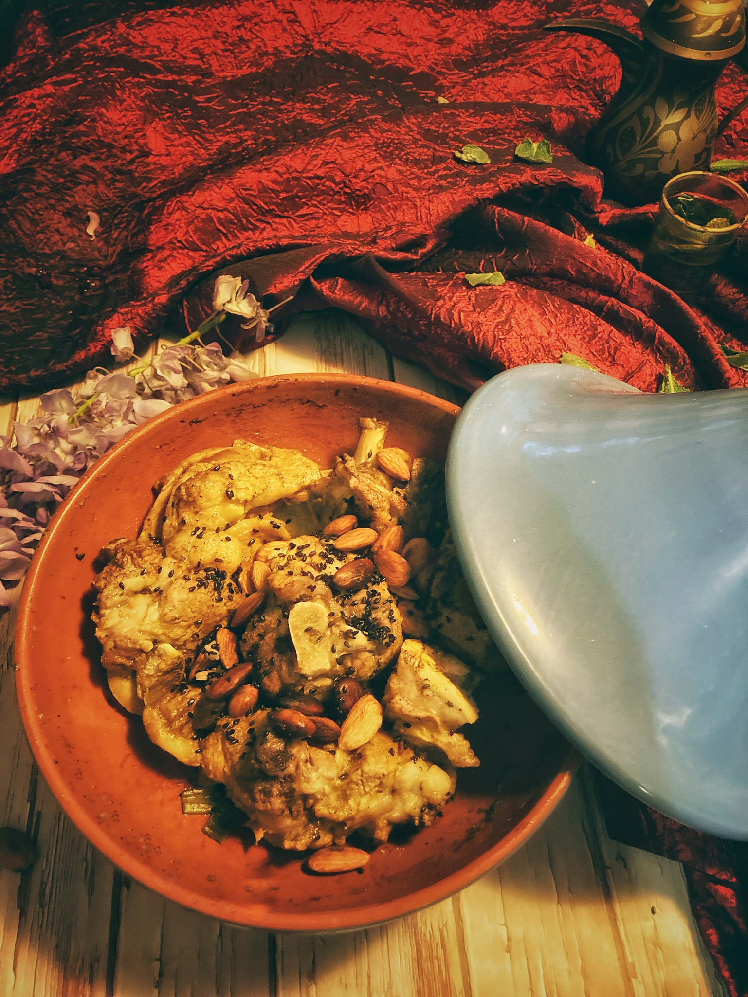 Tajine di agnello e mandorle