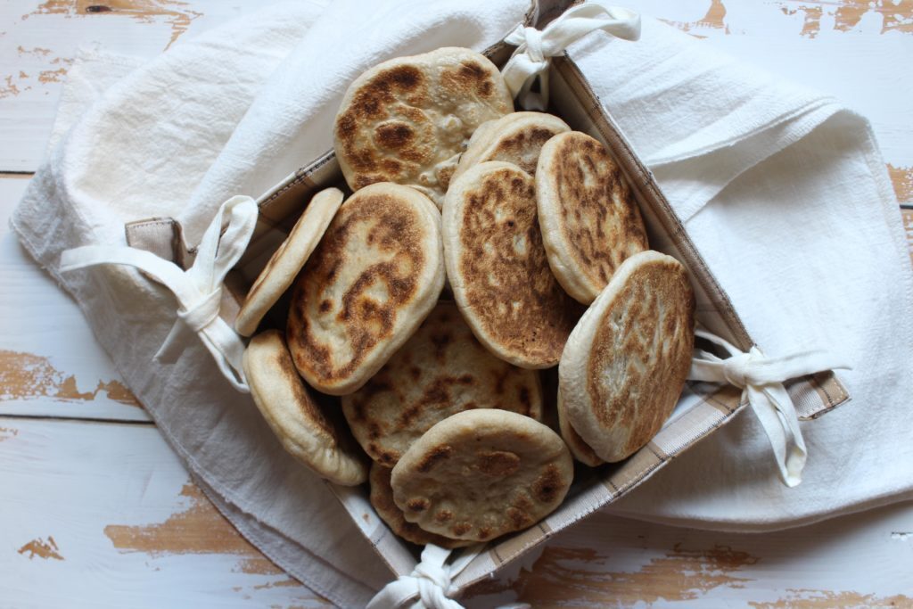 Tigelle fatte in casa: ricetta e consigli di farcitura