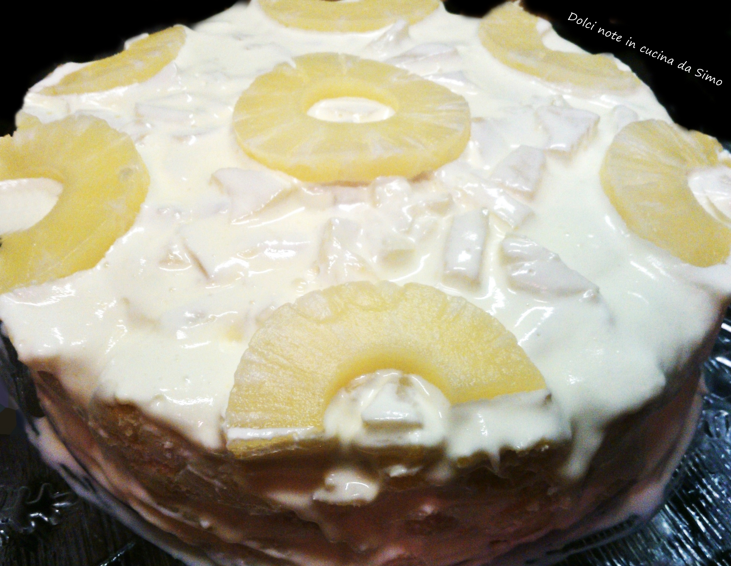 Tiramisu’ all’ananas