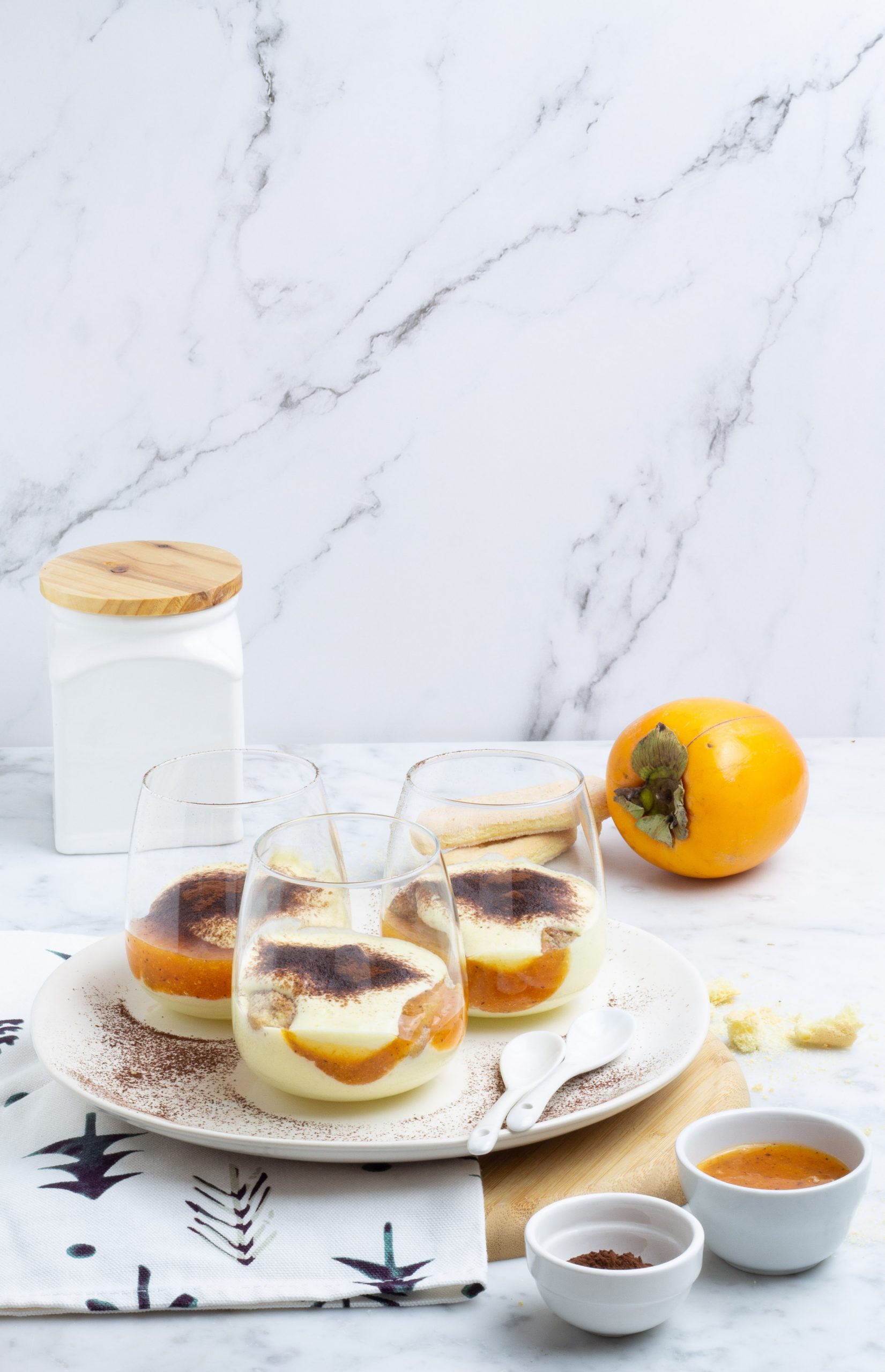Tiramisù allo yogurt e cachi