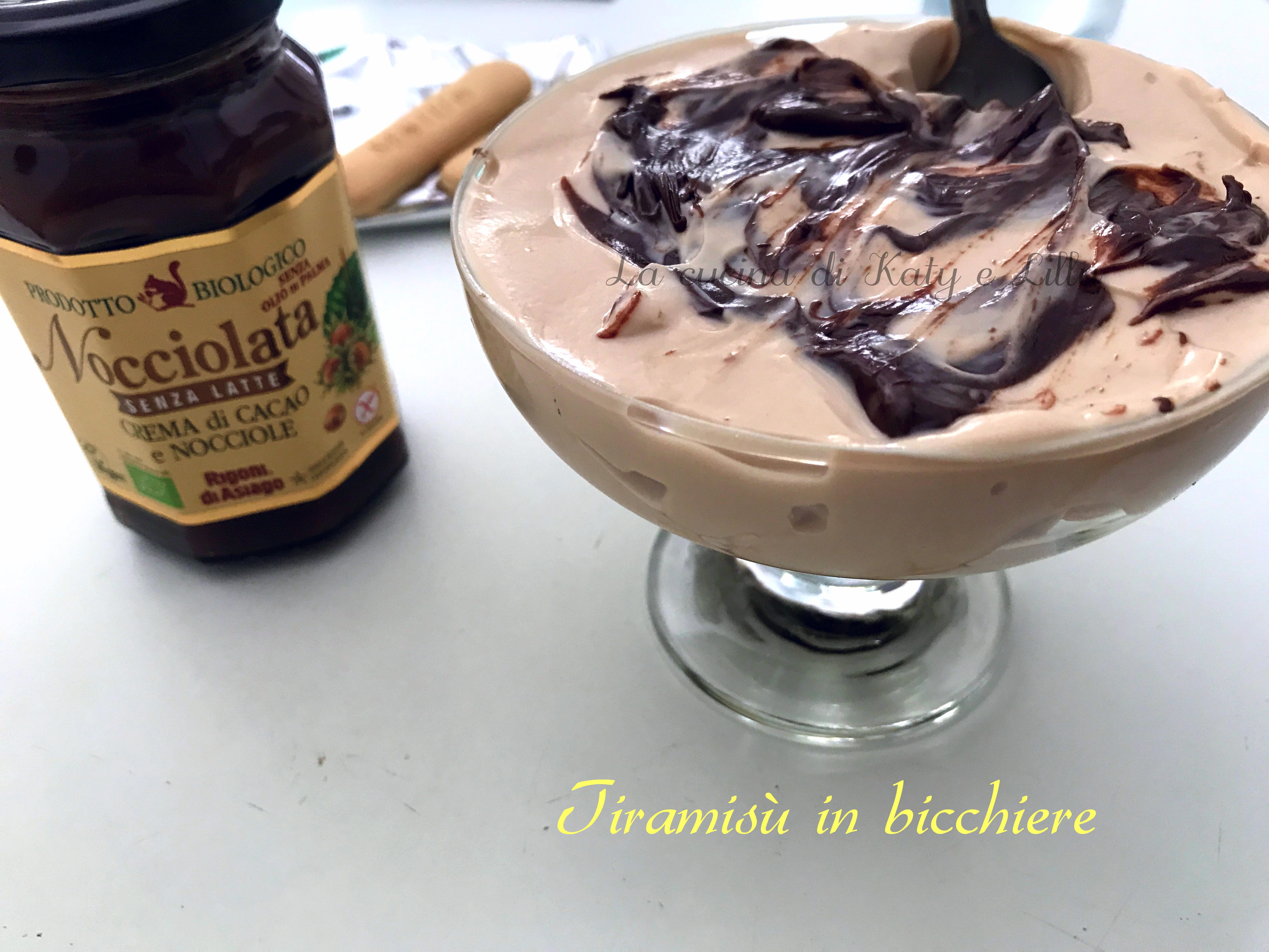 Tiramisù in bicchiere senza lattosio