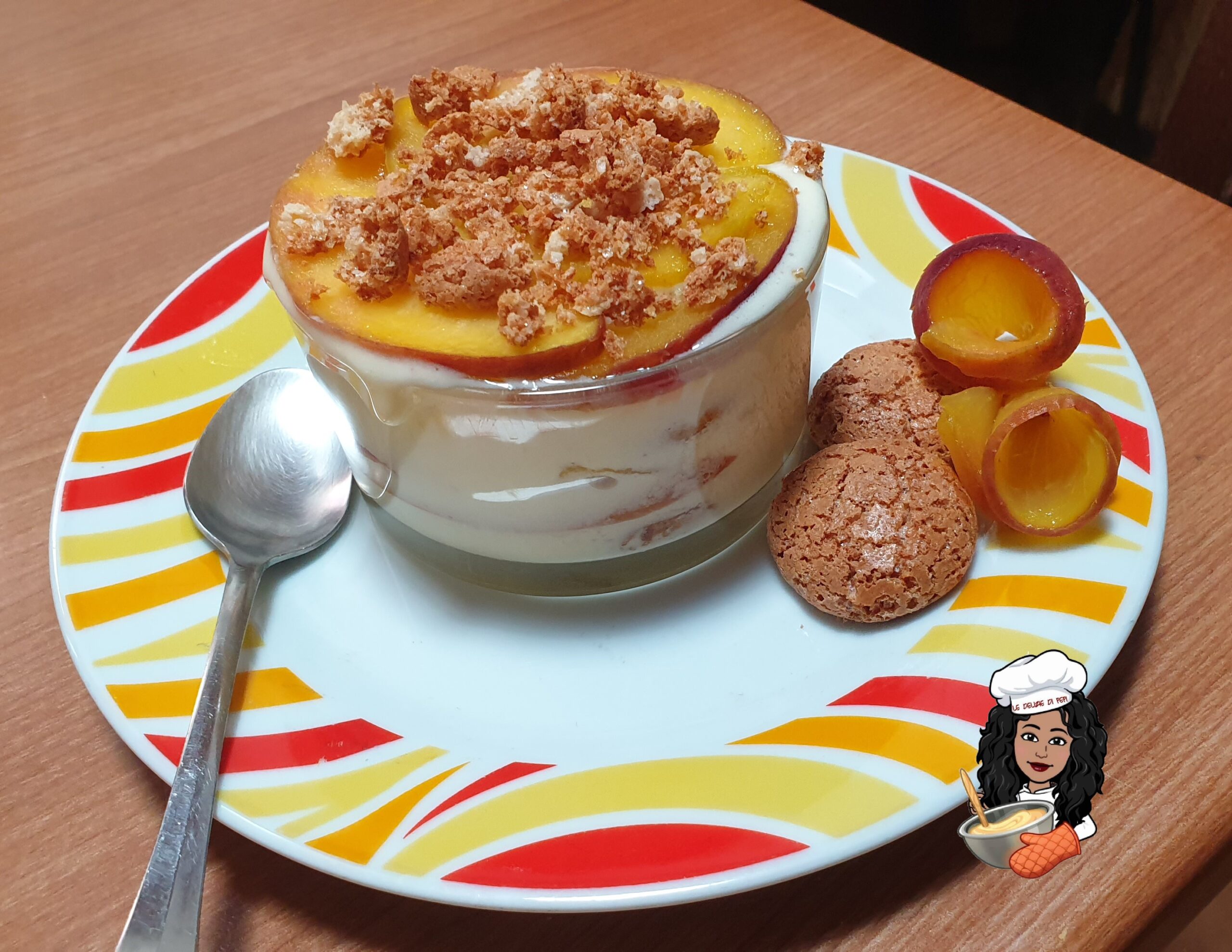 Tiramisù pesche e amaretti