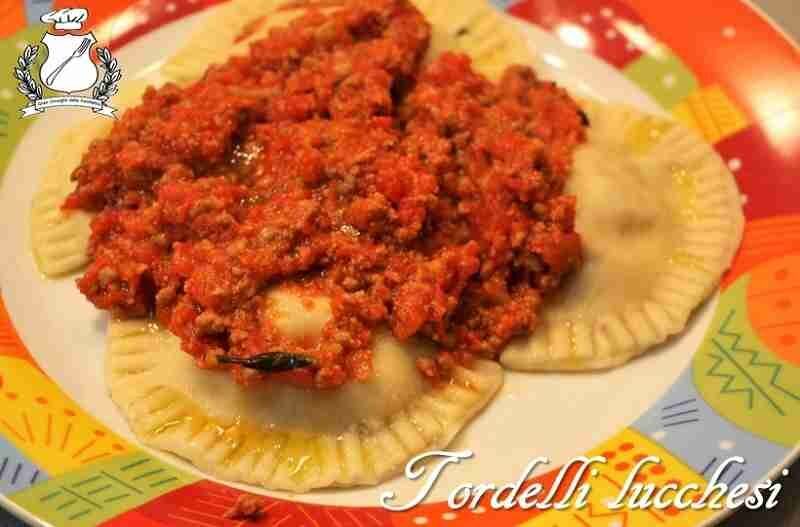 Tordelli lucchesi