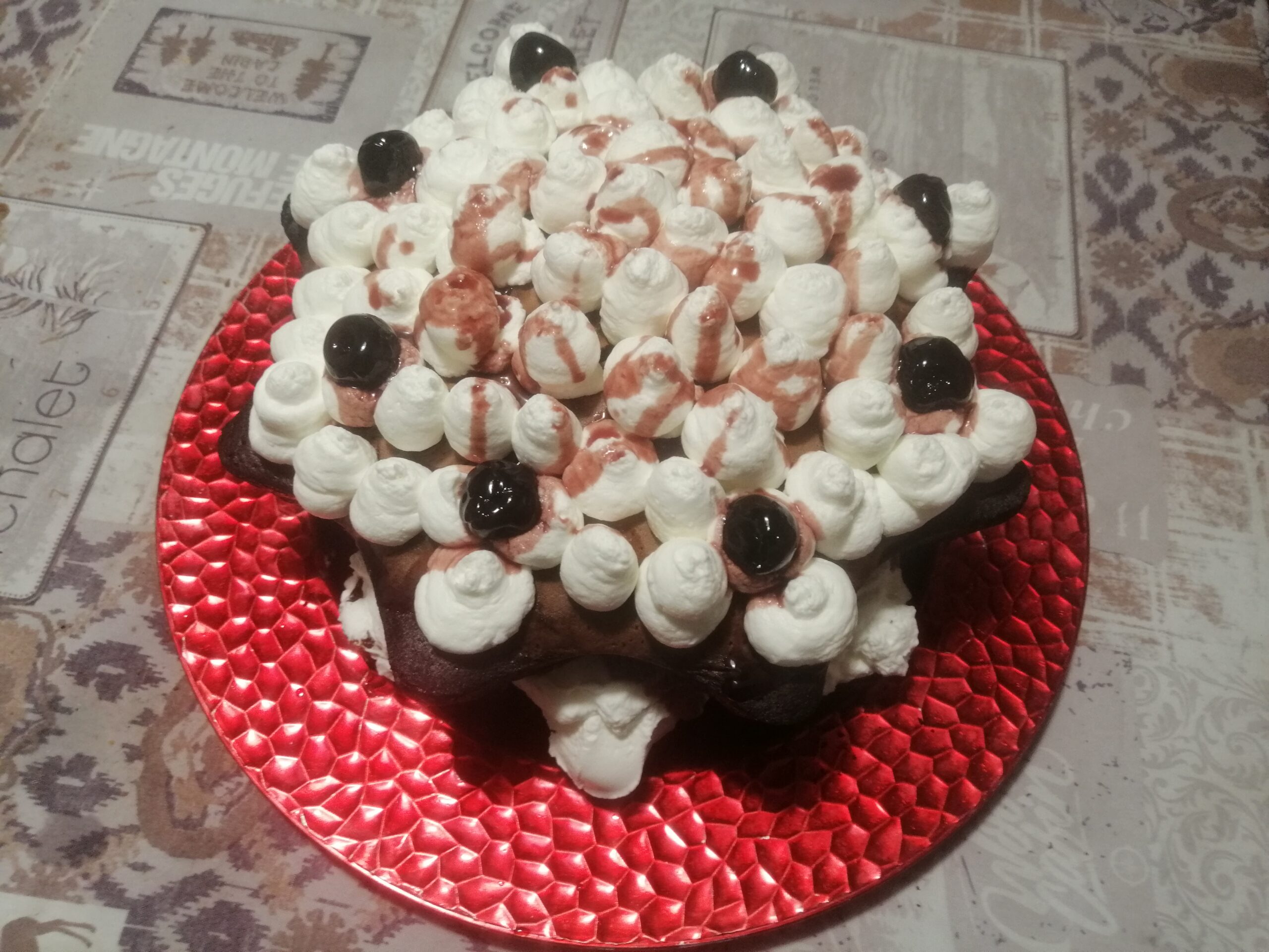 Torta al cioccolato e panna