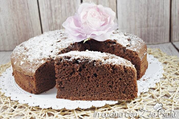 Torta al cioccolato fondente e yogurt greco