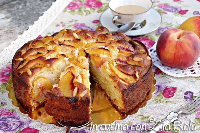 Torta alla ricotta e pesche senza burro