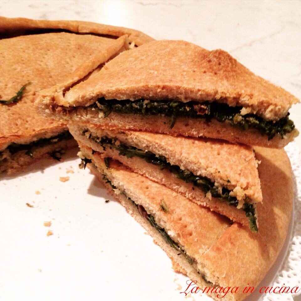 Torta alle erbe di campo con esubero di lievito madre
