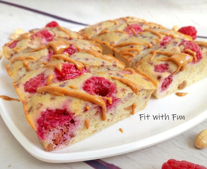 Torta barrette lamponi e arachidi low carb e proteiche