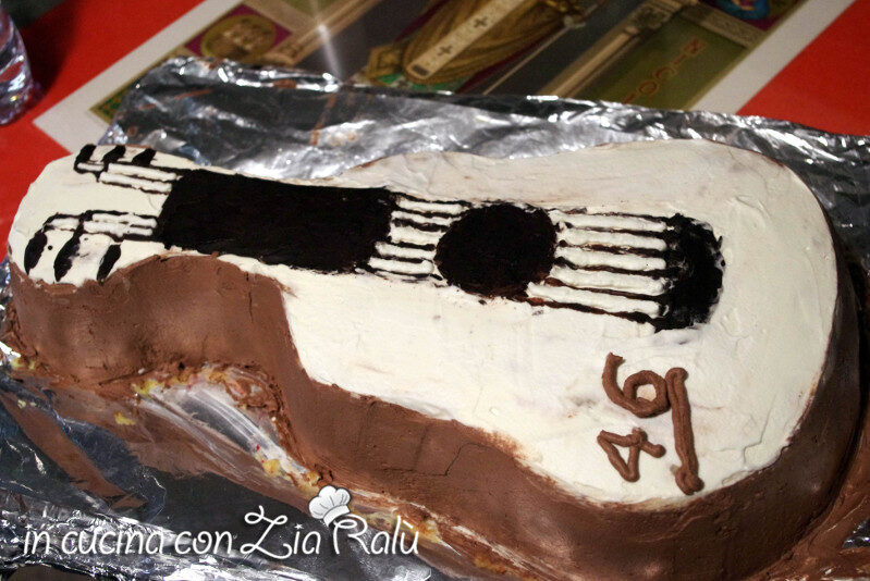 Torta chitarra stampo wilton