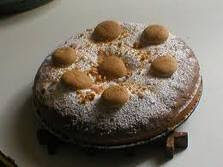 Torta di amaretti