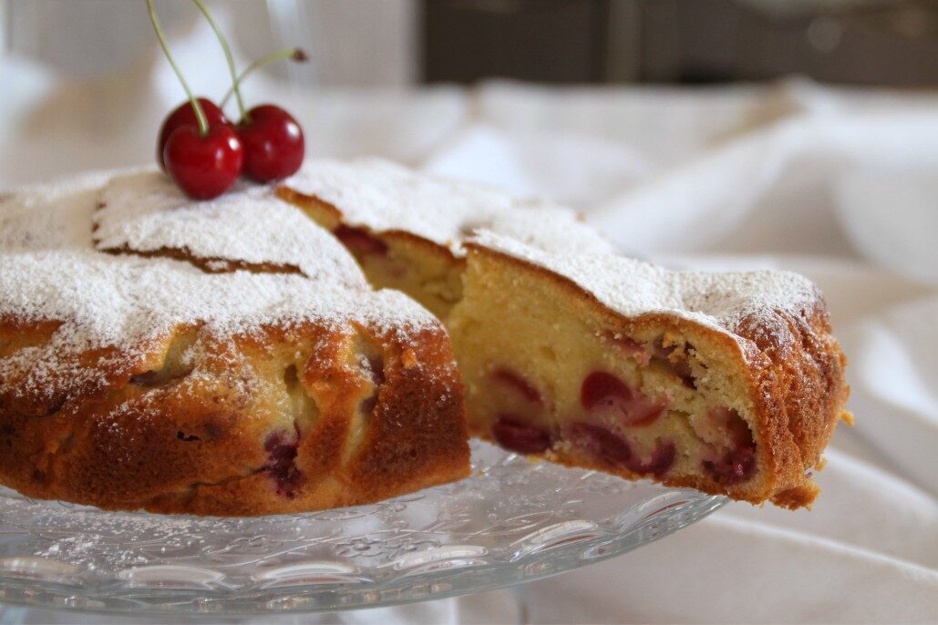 Torta di ciliegie e ricotta