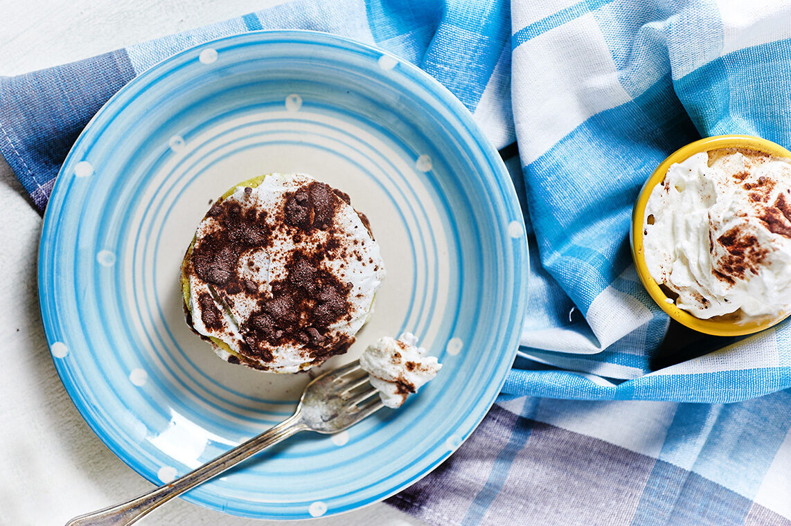 Torta di crepes alle mandorle e cocco