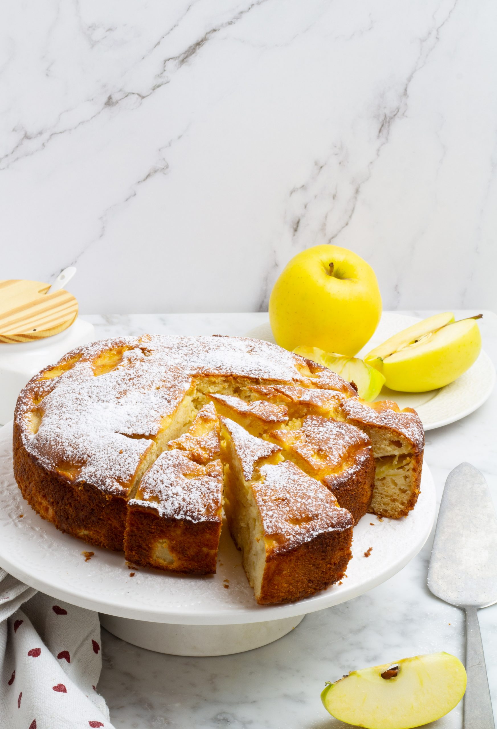 Torta di mele con yogurt (morbidissima!)