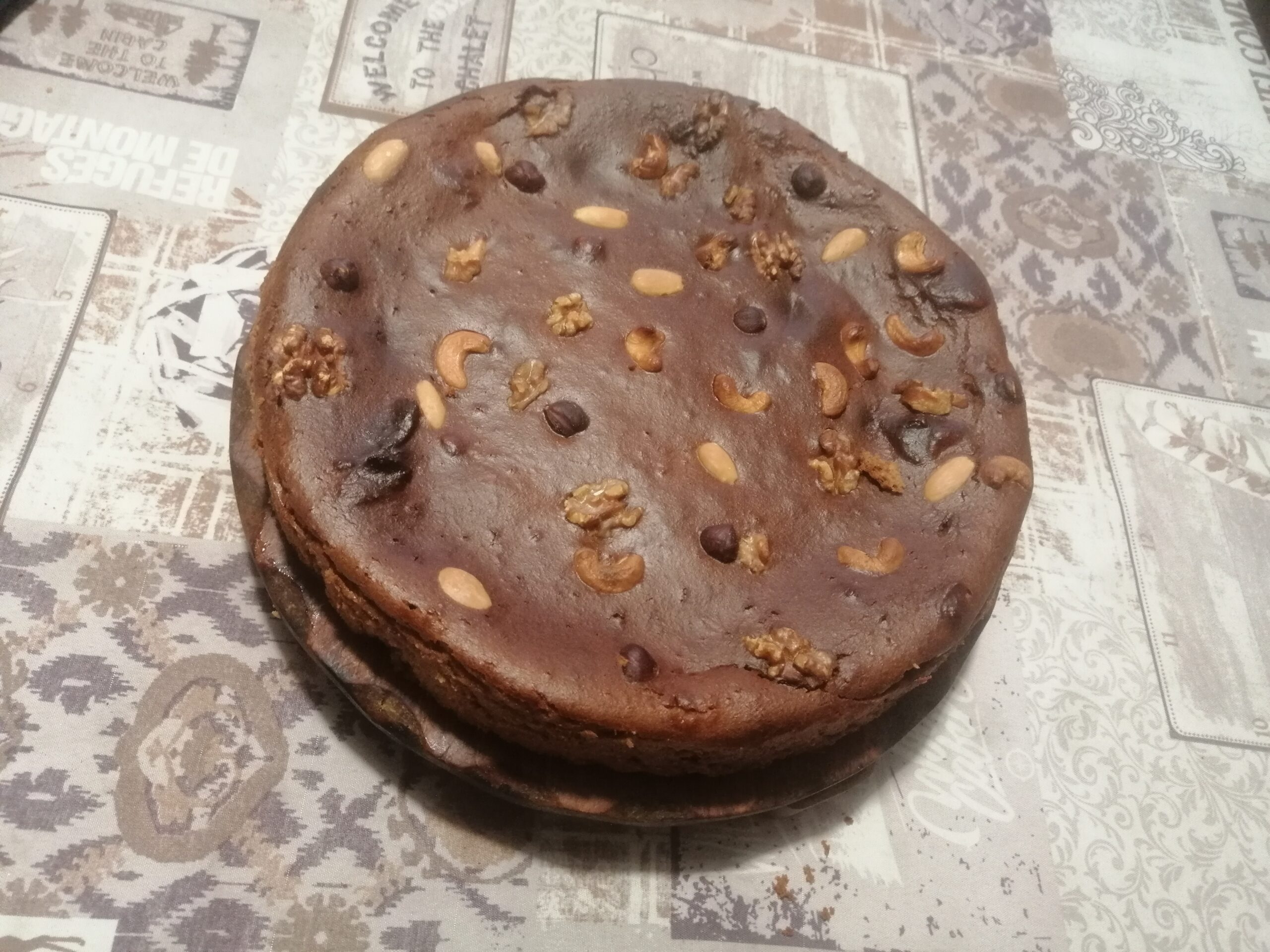 Torta di pane e frutta secca