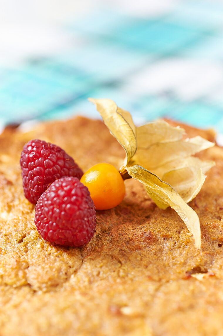 Torta di quinoa con mele e cannella