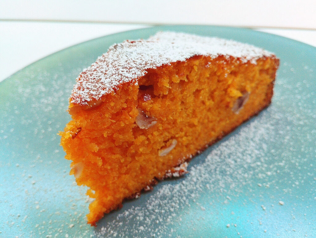 Torta di zucca e nocciole