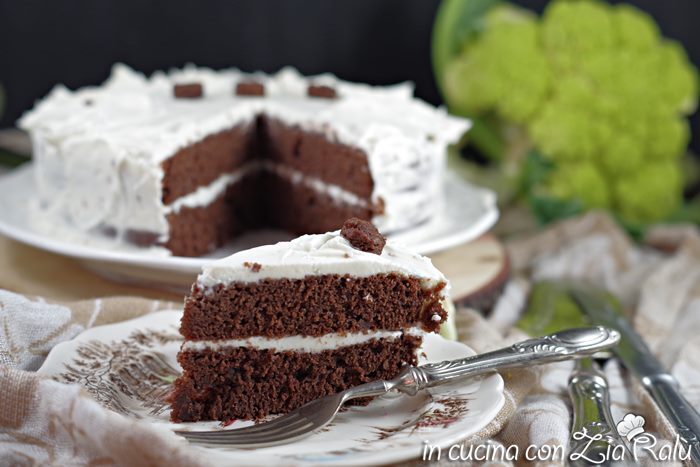 Torta dolce cioccolato e cavolfiore