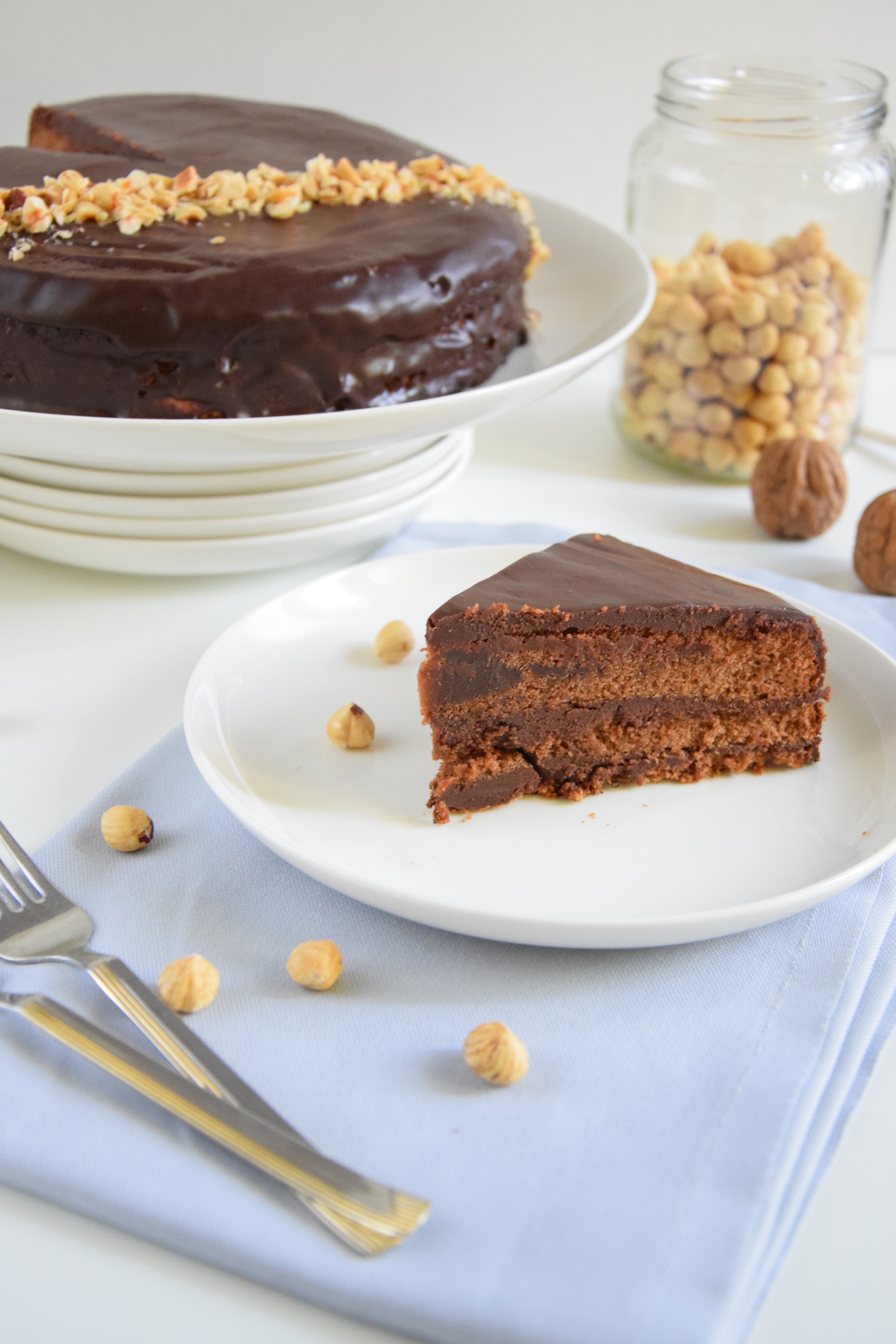 Torta farcita al gianduia