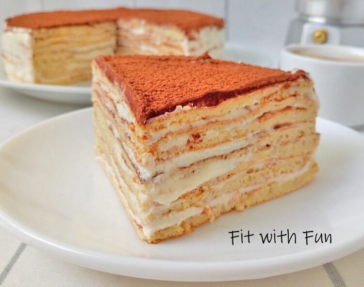 Torta fredda di crepes al tiramisù proteica e senza glutine