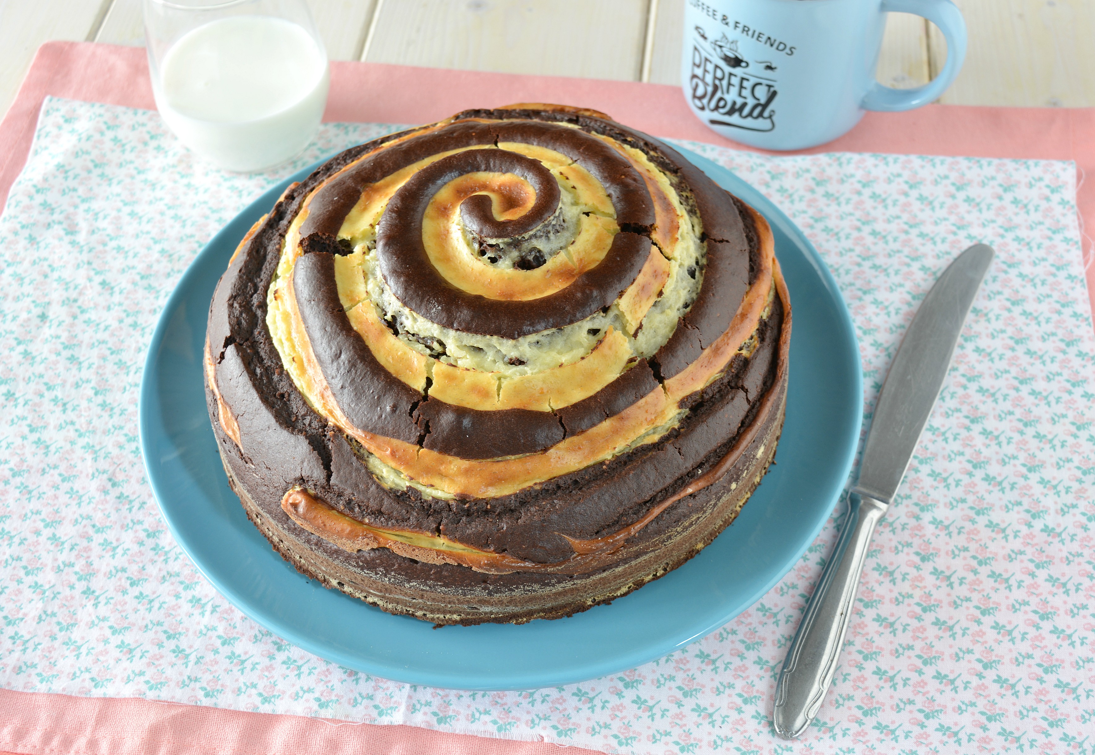 Torta girella alla nocciola