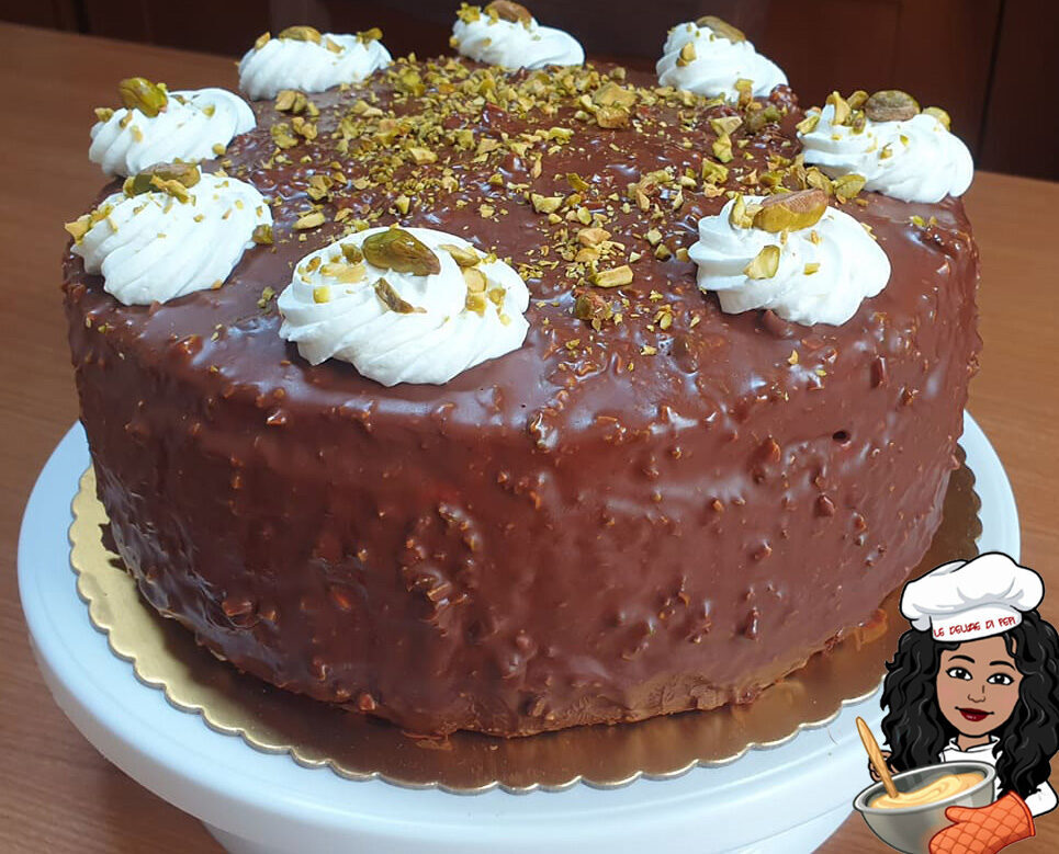 Torta golosa al cioccolato con pistacchio