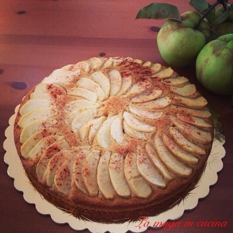 Torta integrale con miele e mele