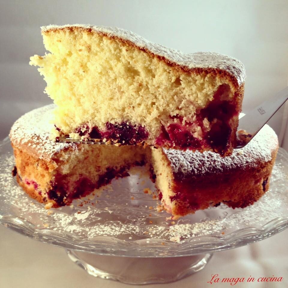 Torta panna e frutti di bosco