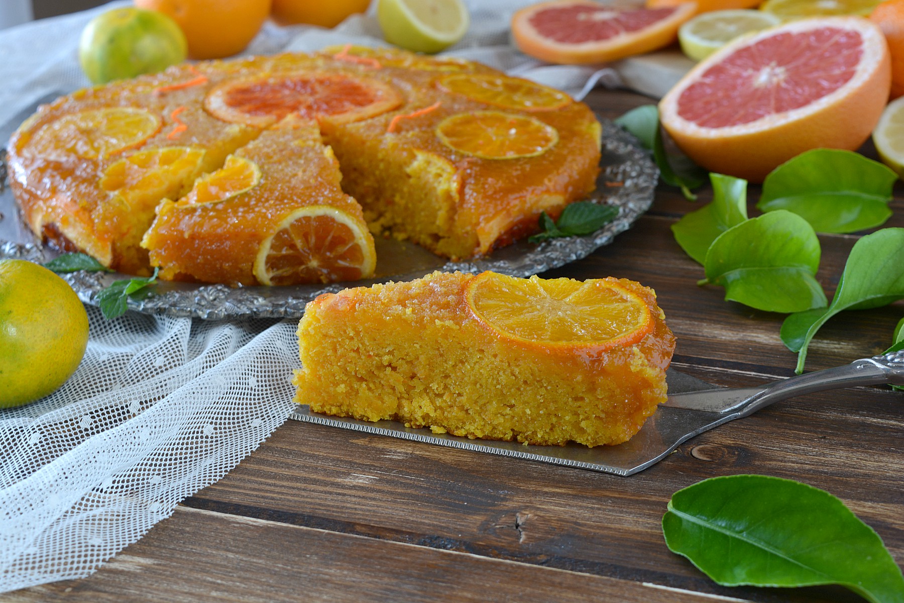 Torta rovesciata alle carote e agrumi
