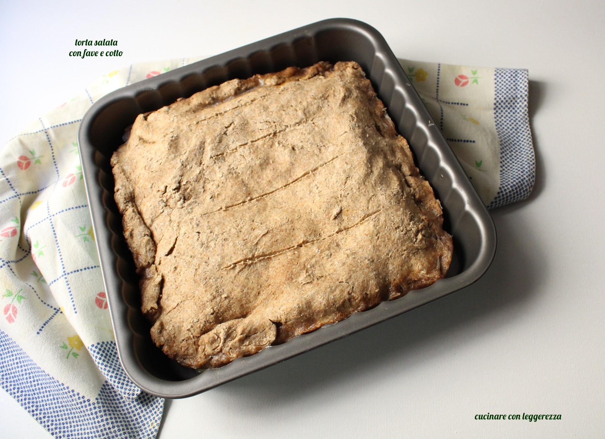 Torta salata con fave e cotto