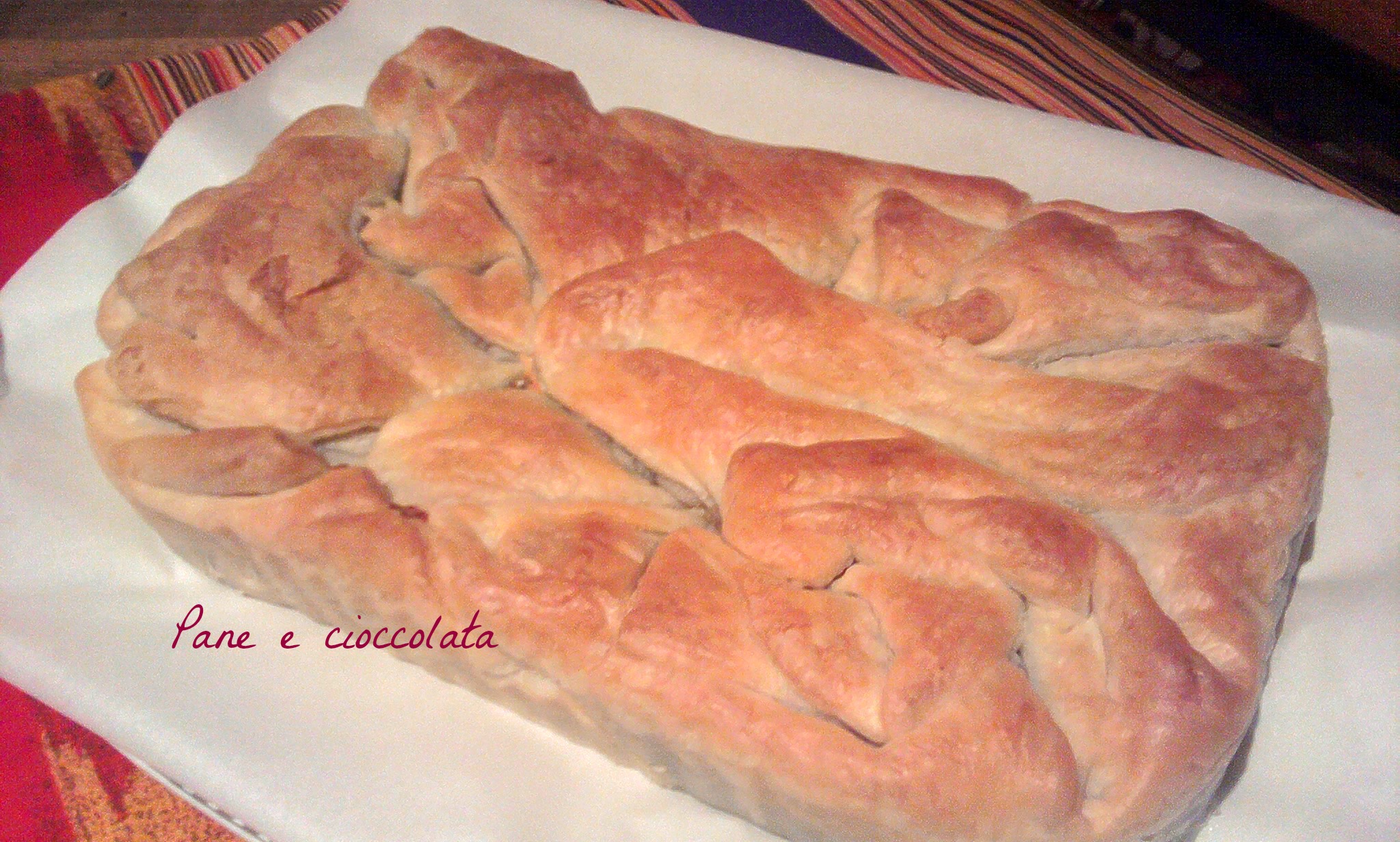 Torta salata con verdura scamorza e olive