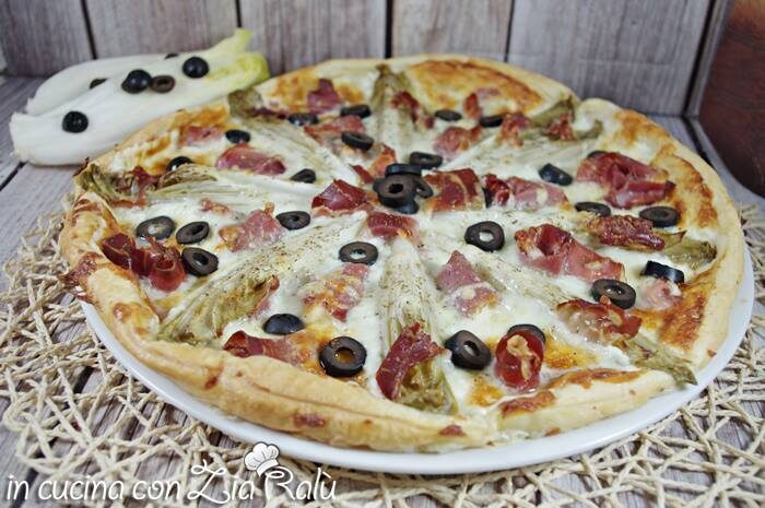 Torta salata indivia speck e scamorza