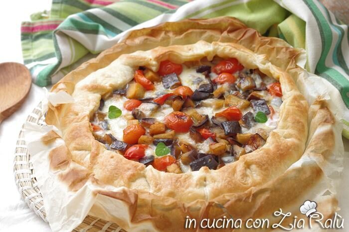Torta salata melanzane e pomodori