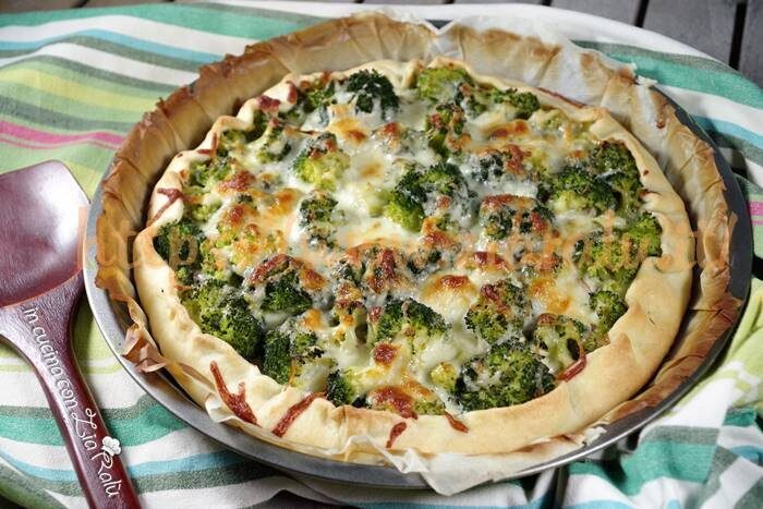 Torta salata rustica broccoli e tonno