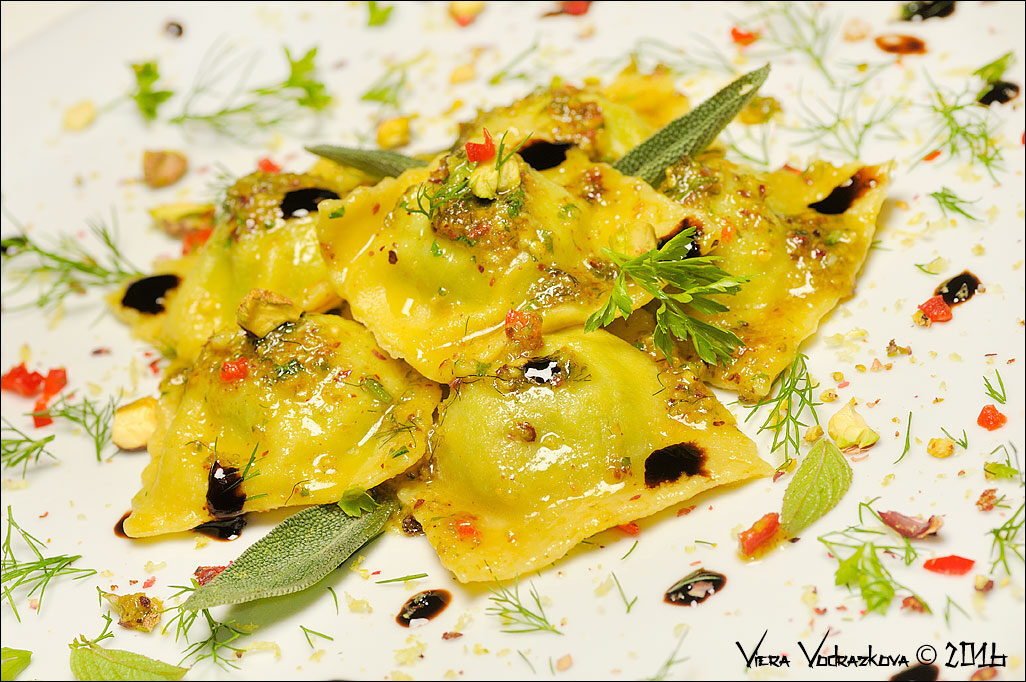 Tortelli agrumati al pistacchio