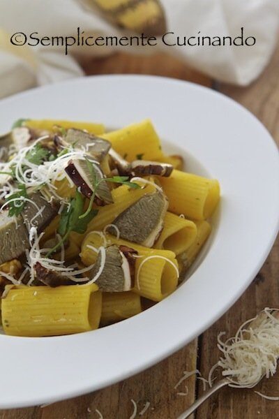 Tortiglioni ai funghi porcini crudi
