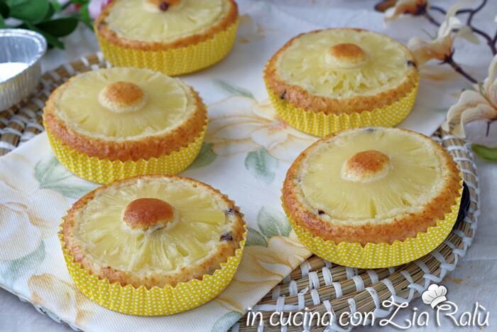 Tortine ananas e cocco allo yogurt